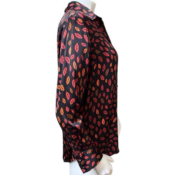 Johnny Was Amora Boxy Charmeuse Shirt Black Lips Print Silk Size XS(flaw) - Picture 2 of 10